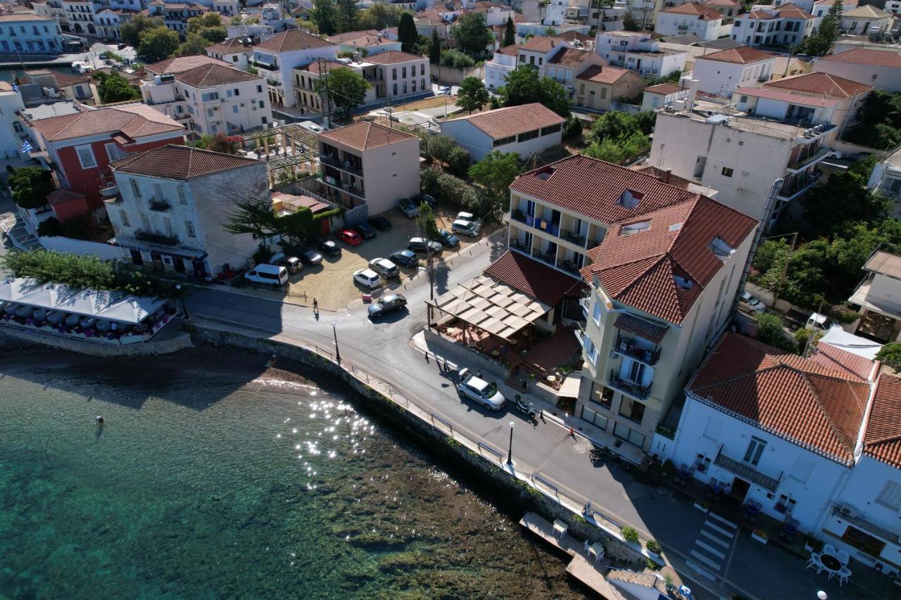 Hotel Miramare Pylos Exterior photo