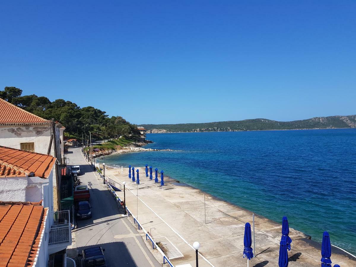 Hotel Miramare Pylos Exterior photo